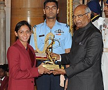 The President, Shri Ram Nath Kovind presenting the Arjuna Award, 2017 to Ms. Harmanpreet Kaur for Cricket, in a glittering ceremony, at Rashtrapati Bhavan, in New Delhi on August 29, 2017.jpg