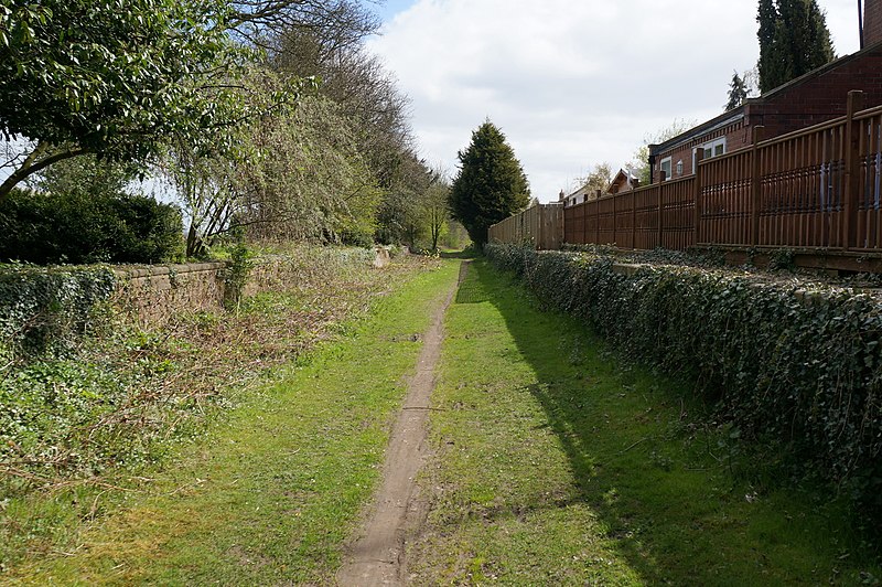 File:The former Cherry Burton Train Station - geograph.org.uk - 3940325.jpg