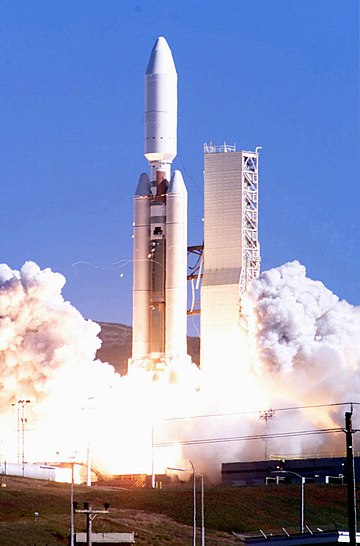 Titan IVB launching Lacrosse satellite.jpg