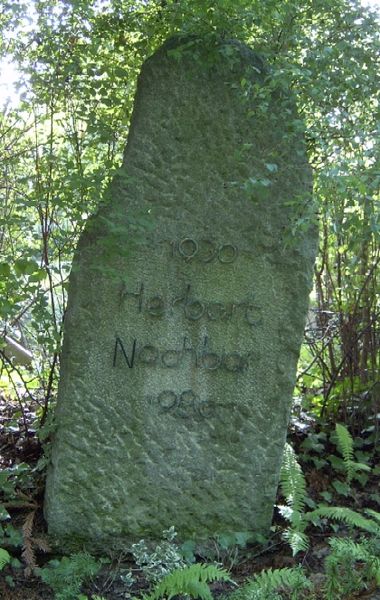 صورة:Tombstone Herbert Nachbar.jpg