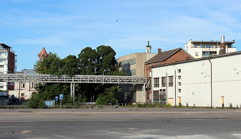 File:Toppila Brewery Oulu 20120709.JPG