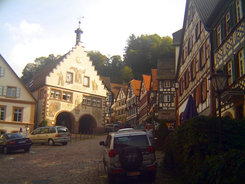 File:Townhall at the Marcetplace in Schiltach.JPG