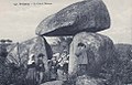 Le grand dolmen de Trégunc vers 1920 (carte postale Villard).