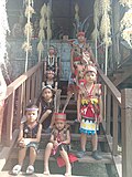 Thumbnail for File:Traditional Costume of Murut ethnicity.jpg