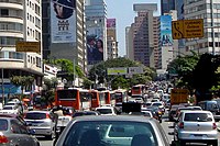 Traffic congestion persists in Sao Paulo, Brazil, despite no-drive days based on license numbers. Traffic jam Sao Paulo 09 2006 30.JPG