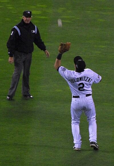 Tulowitzki catching a pop-up in game four of the 2007 World Series