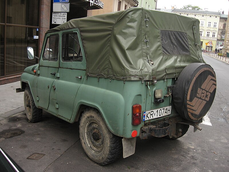 File:UAZ-469 on Garbarska street in Kraków (3).jpg