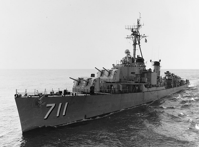 File:USS Eugene A. Greene (DD-711) underway at sea, circa in 1951 (80-G-44219).jpg