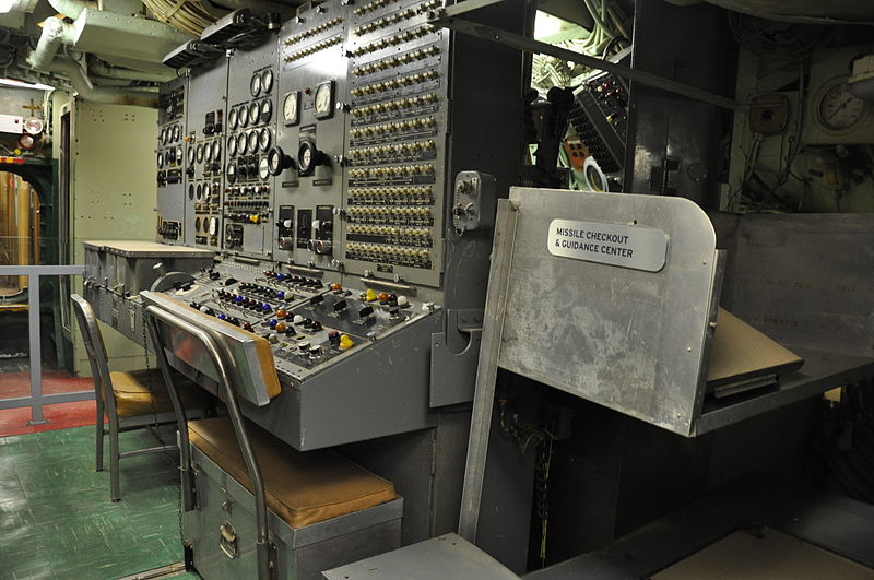 File:USS Growler - Missile centre (7181613566).jpg