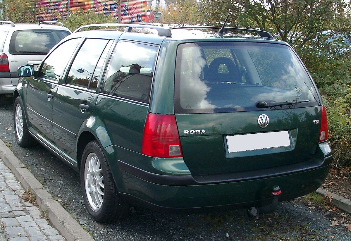 File:VW Bora Variant rear .jpg   Wikimedia Commons