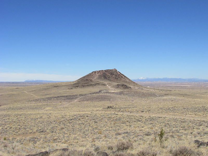 File:Vulcan Volcano, Albuquerque NM.jpg