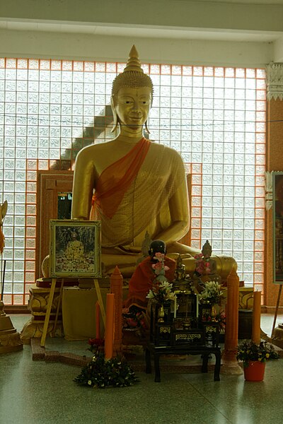 File:Wat Nai Buddha.jpg