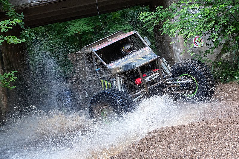 File:Water Under The Bridge 2013 Badlands Umc (40966576).jpeg