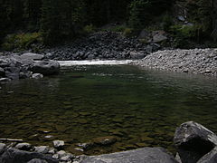 Wenatchee River west of Leavenworth, WA 01.jpg