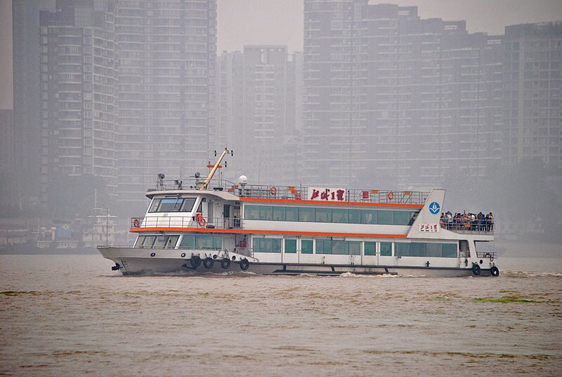 File:Wuhan Ferry 03.jpg