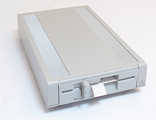 <span class="mw-page-title-main">Atari XF551</span> Floppy disk drive