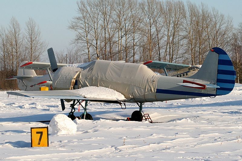 File:Yakovlev Yak-52 (Bacau) AN1481848.jpg