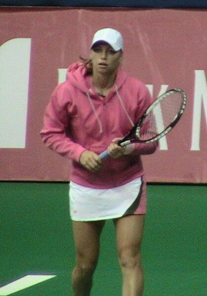 File:Zvonareva 2006 Kremlin Cup.jpg