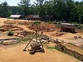 Vue sur le puits et la carrière depuis l'étage du logis du Seigneur