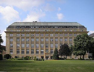 <span class="mw-page-title-main">Oesterreichische Nationalbank</span> Central Bank of Austria