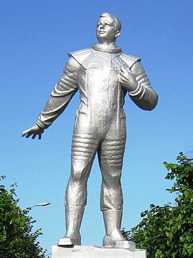 Monument voor Yuri Gagarin (Tsjeboksary).jpg