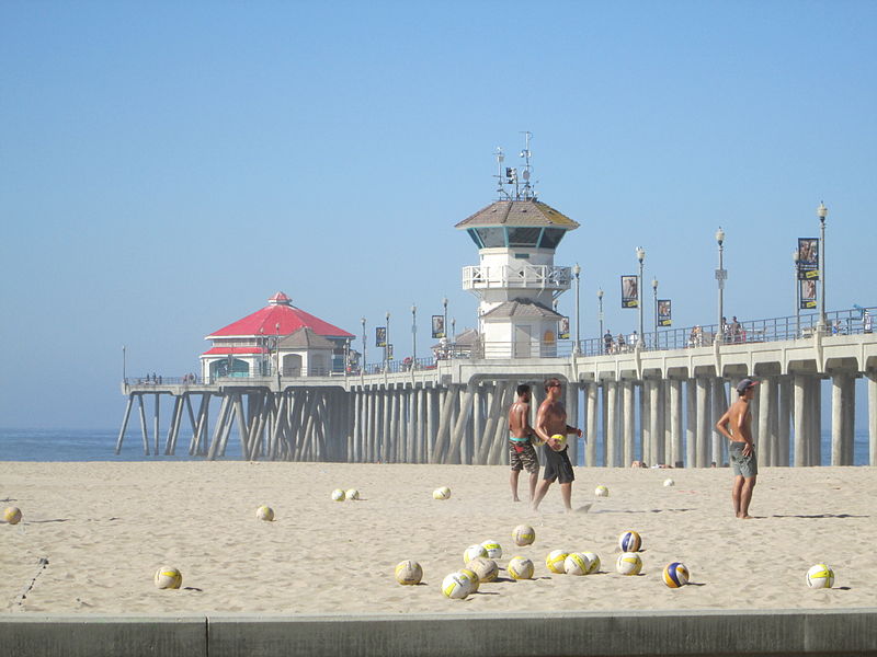 File:.Sept 16, 2014 002 Beautiful day in Huntington Beach, CA. love this city.jpg