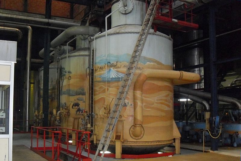 File:00-vacuum-pan-sugar-factory.JPG
