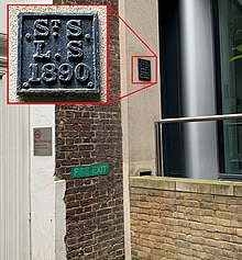 Parish Boundary marker for St Swithin London Stone in Oxford Court off Cannon Street 105b St Swithin London Stone.jpg