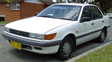ไฟล์:1988-1990_Mitsubishi_Lancer_(CA)_GLX_sedan_01.jpg