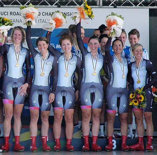 Specialized–lululemon won the world title again in 2013.