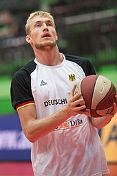 Niels Giffey