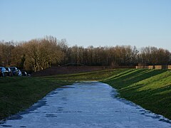 Gennep, gefrorene Pfütze hinter der Nierskade