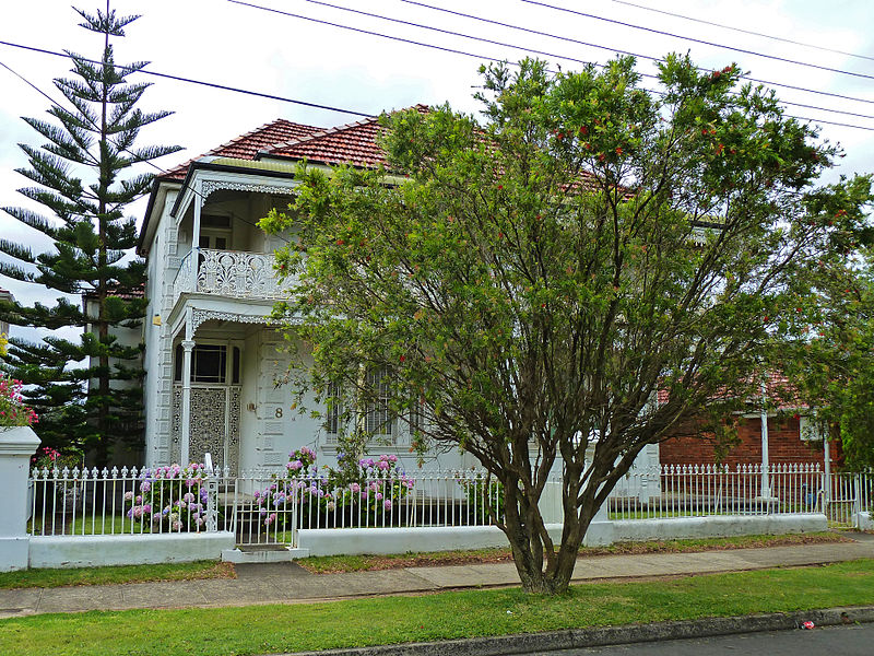 File:6-8 Victor Street, Kogarah, New South Wales (2010-12-28) 01.jpg