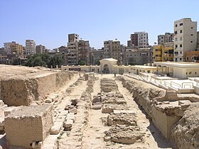 Alexandria - Pompey's Pillar - view of ruins.JPG
