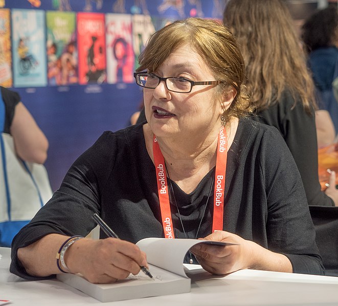 File:Alice Hoffman at BookExpo (04985).jpg