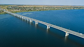 Antonov road bridge in Kherson 2.jpg