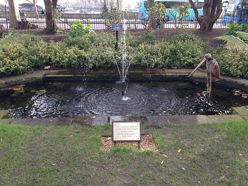 File:Arthur Buxton pond Victoria Embankment Gardens.jpg