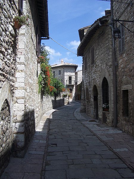 File:Assisi100.jpg