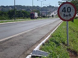 阿拉瓜伊纳，該州人口第二多的市鎮。圖為聯邦高速公路BR-153（葡萄牙語：BR-153）。
