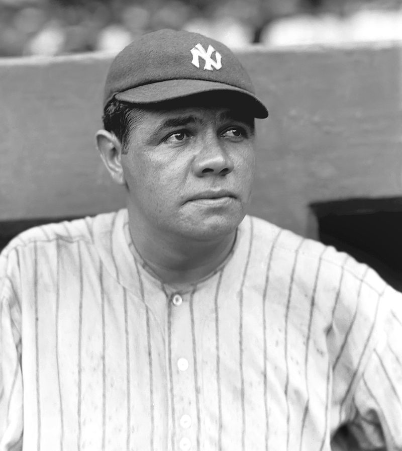 1922 Babe Ruth with Wife and Daughter Original News Photograph