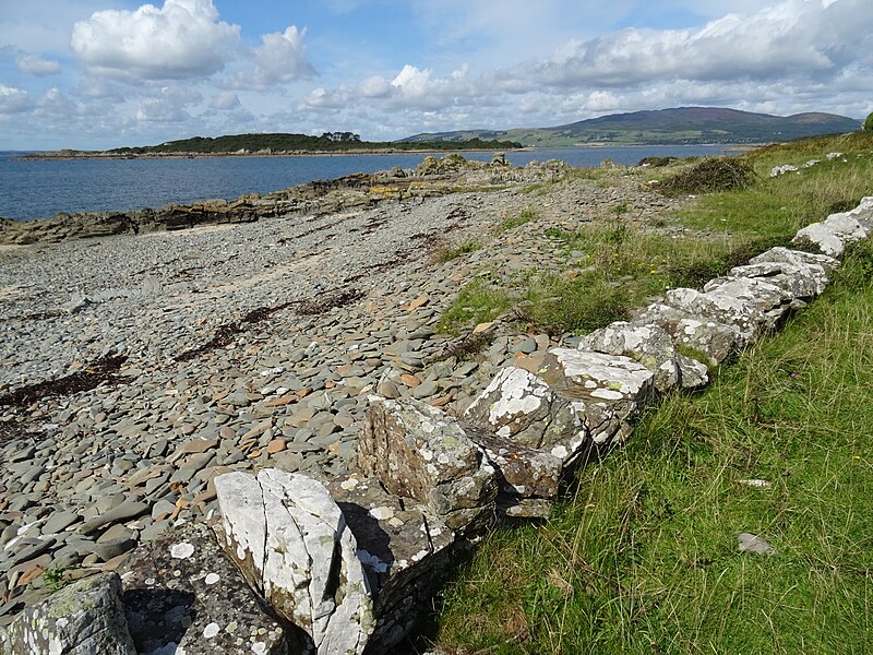 File:Barlocco beach Knockbrex Dumfries and Galloway - geograph.org.uk - 5461661.jpg