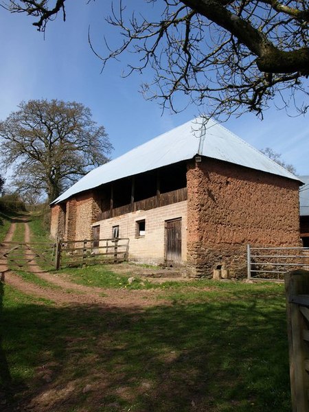 File:Barn, Mill Farm - geograph.org.uk - 1826948.jpg