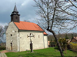 Средневековая церковь Маконка