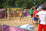 Deutsch: Beachhandball bei den Olympischen Jugendspielen 2018; Tag 7, 13. Oktober 2018; Jungen, Finale – Portugal-Spanien 1:2 English: Beach handball at the 2018 Summer Youth Olympics at 13 October 2018 – Boys Gold Medal Match – Portugal-Spain 1:2