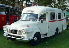 Bedford J1 tez tibbiy yordam 1966.jpg