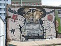 柏林围墙East Side Gallery：Breshnew (CCCP/SU) & Honecker (GDR/DDR) - Kiss on a car