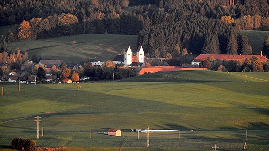 Der Ort in der Abendsonne