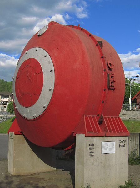 Reactor used in Rjukan from 1916 to 1940 having a capacity of 3000 kW (outside Norwegian Museum of Science and Technology)