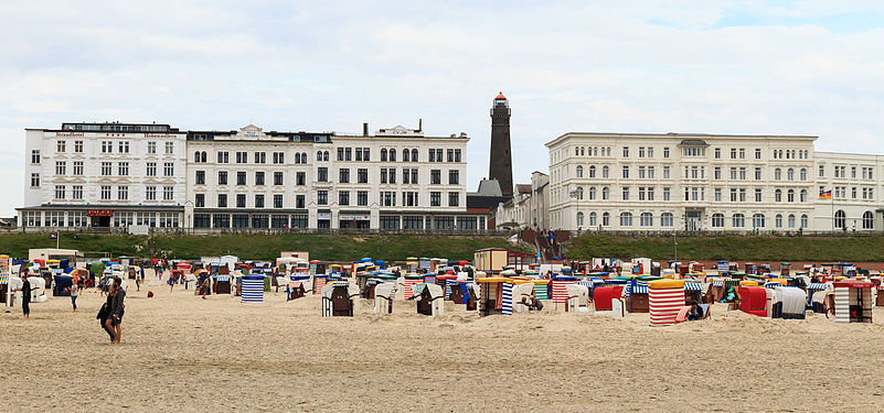 Promenade und Neuer Leuchtturm