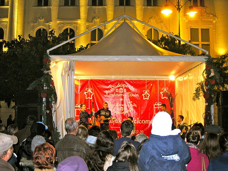 File:Budapest Christmas Market (8228440686).jpg